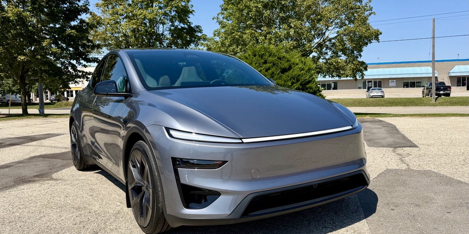 tesla-xpel-ppf-ceramic-coating-waterloo(1) Tesla with XPEL PPF and ceramic coating in Waterloo
